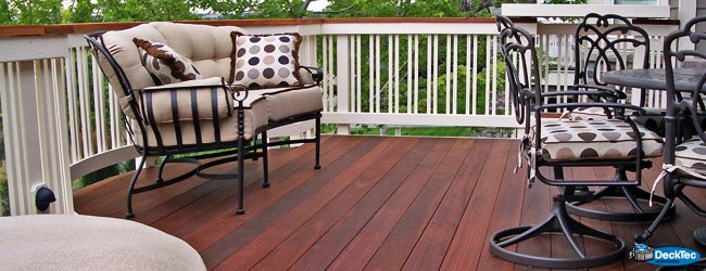 DeckTec custom finish with painted rails.