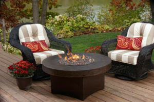 backyard-patio-with-fire-pit